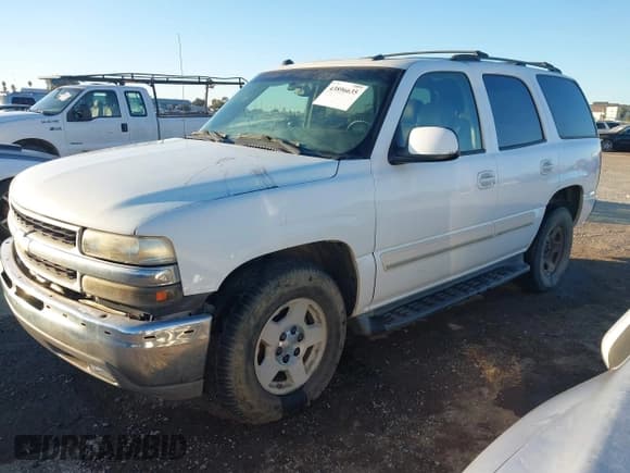 ✅ 2005 Chevrolet Tahoe LS • VIN: 1GNEC13T15R169656 • Lot: 43896635. Listed on IAAI with 261,160 mi. Free auction sales archive from the USA and detailed vehicle history report at DreamBid. Image 2.