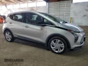 ✅ 2023 Chevrolet Bolt EV 1LT • VIN: 1G1FW6S0XP4149083 • Lot: 83863054. Wystawiony na Copart z przebiegiem 29 402 mil. Bezpłatny archiwum sprzedaży aukcyjnych z USA i szczegółowy raport historii pojazdu na DreamBid. Zdjęcie 4.