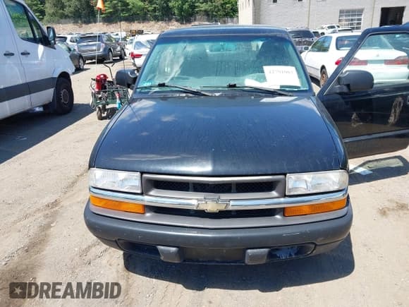✅ 2000 Chevrolet S-10 LS • VIN: 1GCCS19W9YK298908 • Лот: 42791003. Опубликован ранее на IAAI с пробегом Не указан. Бесплатный доступ к архиву аукционных продаж из США и подробный отчёт об истории автомобиля на DreamBid. Изображение 12.