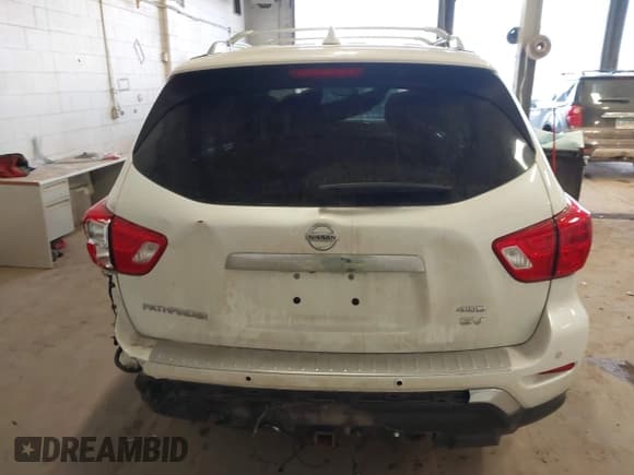 ✅ 2019 Nissan Pathfinder S • VIN: 5N1DR2MM3KC641608 • Лот: 41446787. Опубликован ранее на IAAI с пробегом 55 101 миль. Бесплатный доступ к архиву аукционных продаж из США и подробный отчёт об истории автомобиля на DreamBid. Изображение 16.