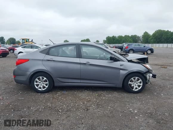 ✅ 2013 Hyundai Accent GLS • VIN: KMHCT4AE6DU555910 • Лот: 42690890. Опубликован ранее на IAAI с пробегом 114 927 миль. Бесплатный доступ к архиву аукционных продаж из США и подробный отчёт об истории автомобиля на DreamBid. Изображение 14.