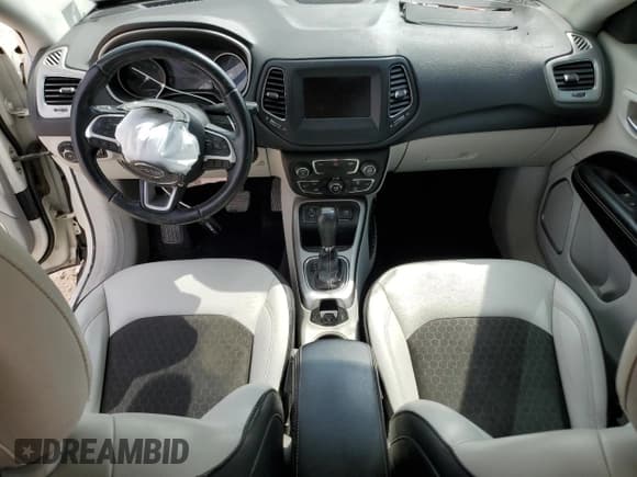 ✅ 2020 Jeep Compass Latitude • VIN: 3C4NJCBB4LT142992 • Lot: 51227255. Listed on Copart with 72,935 mi. Free auction sales archive from the USA and detailed vehicle history report at DreamBid. Image 8.