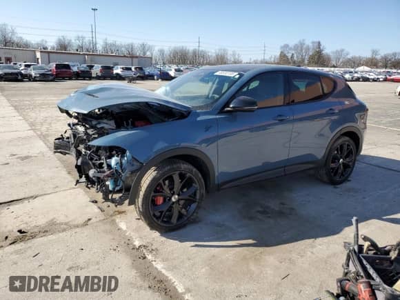 2023 Dodge Hornet GT Plus z VIN ZACNDFBNXP3A01111, wystawiony jako Copart lot #48530195 z przebiegiem 19 457 mil mil oraz Szkoda całkowita • Salvage title. Historia ofert i sprzedaży dostępna na DreamBid. Obrazek 1.