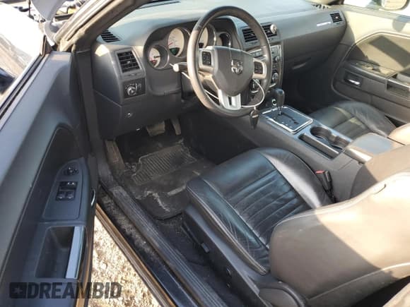 ✅ 2013 Dodge Challenger Rallye Redline • VIN: 2C3CDYAG0DH549098 • Лот: 48951325. Опубликован ранее на Copart с пробегом 162 988 миль. Бесплатный доступ к архиву аукционных продаж из США и подробный отчёт об истории автомобиля на DreamBid. Изображение 8.