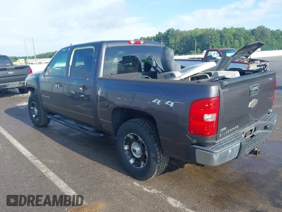 ✅ 2011 Chevrolet Silverado 1500 LTZ • VIN: 3GCPKTE35BG190664 • Lot: 42737125. Wystawiony na IAAI z przebiegiem 168 420 mil. Bezpłatny archiwum sprzedaży aukcyjnych z USA i szczegółowy raport historii pojazdu na DreamBid. Zdjęcie 3.