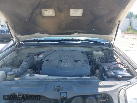 ✅ 2006 Toyota 4Runner Limited • VIN: JTEBU17R860094074 • Lot: 42421431. Wystawiony na IAAI z przebiegiem 260 137 mil. Bezpłatny archiwum sprzedaży aukcyjnych z USA i szczegółowy raport historii pojazdu na DreamBid. Zdjęcie 10.