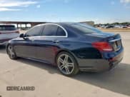 ✅ 2018 Mercedes-Benz E 300 • VIN: WDDZF4KBXJA355030 • Lot: 83935605. Wystawiony na Copart z przebiegiem 60 878 mil. Bezpłatny archiwum sprzedaży aukcyjnych z USA i szczegółowy raport historii pojazdu na DreamBid. Zdjęcie 2.