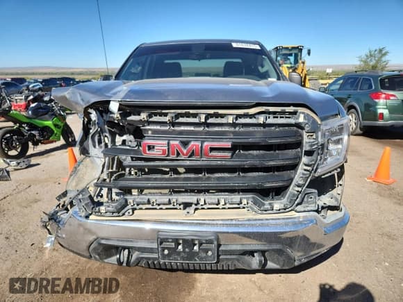 ✅ 2020 GMC Sierra 1500 • VIN: 1GTR9AEF6LZ221022 • Лот: 81638415. Опубликован ранее на Copart с пробегом 121 808 миль. Бесплатный доступ к архиву аукционных продаж из США и подробный отчёт об истории автомобиля на DreamBid. Изображение 5.
