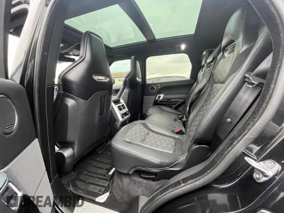 ✅ 2020 Land Rover Range Rover Sport SVR • VIN: SALWZ2RE2LA726329 • Lot: 84874645. Listed on Copart with 97,410 mi. Free auction sales archive from the USA and detailed vehicle history report at DreamBid. Image 8.