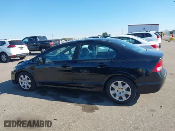 ✅ 2010 Honda Civic LX • VIN: 19XFA1F5XAE082716 • Lot: 43535249. Wystawiony na IAAI z przebiegiem 128 887 mil. Bezpłatny archiwum sprzedaży aukcyjnych z USA i szczegółowy raport historii pojazdu na DreamBid. Zdjęcie 14.