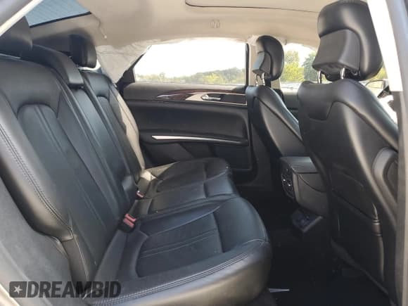 ✅ 2016 Lincoln MKZ • VIN: 3LN6L2G90GR612478 • Lot: 70912655. Wystawiony na Copart z przebiegiem 99 416 mil. Bezpłatny archiwum sprzedaży aukcyjnych z USA i szczegółowy raport historii pojazdu na DreamBid. Zdjęcie 10.