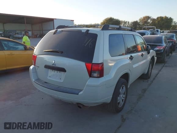 ✅ 2007 Mitsubishi Endeavor LS • VIN: 4A4MM21S77E046318 • Лот: 43696751. Опубликован ранее на IAAI с пробегом 213 944 миль. Бесплатный доступ к архиву аукционных продаж из США и подробный отчёт об истории автомобиля на DreamBid. Изображение 4.