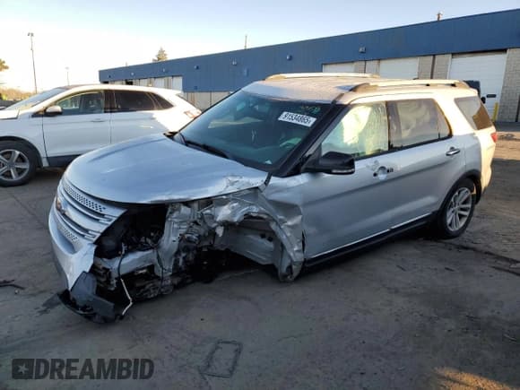 ✅ 2015 Ford Explorer XLT • VIN: 1FM5K8D83FGC03958 • Lot: 91534865. Listed on Copart with 162,936 mi. Free auction sales archive from the USA and detailed vehicle history report at DreamBid. Image 1.