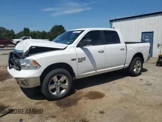 ✅ 2019 Ram 1500 Big Horn • VIN: 1C6RR7LT0KS533198 • Лот: 68640575. Опубликован ранее на Copart с пробегом 75 581 миль. Бесплатный доступ к архиву аукционных продаж из США и подробный отчёт об истории автомобиля на DreamBid. Изображение 1.