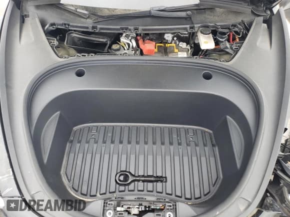 ✅ 2022 Tesla Model 3 Long Range • VIN: 5YJ3E1EB8NF147304 • Lot: 53583965. Wystawiony na Copart z przebiegiem 67 390 mil. Bezpłatny archiwum sprzedaży aukcyjnych z USA i szczegółowy raport historii pojazdu na DreamBid. Zdjęcie 12.