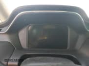 ✅ 2023 Chevrolet Bolt EV 1LT • VIN: 1G1FW6S0XP4109912 • Lot: 71206274. Wystawiony na Copart z przebiegiem 26 914 mil. Bezpłatny archiwum sprzedaży aukcyjnych z USA i szczegółowy raport historii pojazdu na DreamBid. Zdjęcie 9.