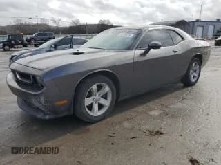 ✅ 2014 Dodge Challenger SXT • VIN: 2C3CDYAG7EH133681 • Lot: 43169515. Wystawiony na Copart z przebiegiem 154 420 mil. Bezpłatny archiwum sprzedaży aukcyjnych z USA i szczegółowy raport historii pojazdu na DreamBid. Zdjęcie 1.