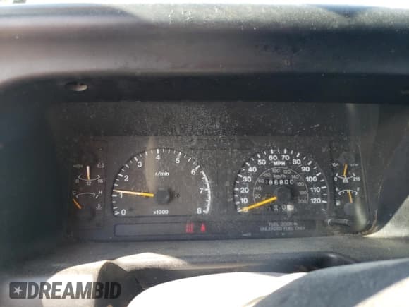 ✅ 1995 Isuzu Trooper • VIN: JACDJ58V1S7910552 • Лот: 86211345. Опубликован ранее на Copart с пробегом 286 800 миль. Бесплатный доступ к архиву аукционных продаж из США и подробный отчёт об истории автомобиля на DreamBid. Изображение 9.