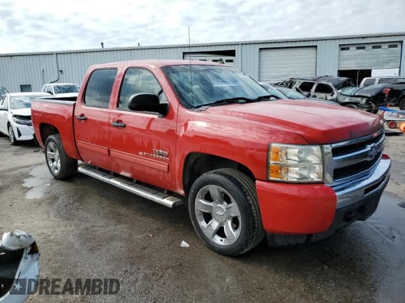✅ 2011 Chevrolet Silverado 1500 Xtra Fuel Economy • VIN: 3GCPCSE33BG340441 • Lot: 67300984. Listed on Copart with 139,550 mi. Free auction sales archive from the USA and detailed vehicle history report at DreamBid. Image 4.