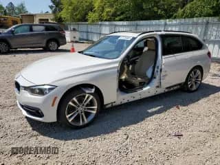 2018 BMW 3 Series 328d xDrive с VIN WBA8J1C50JA379426, выставлен на аукционе Copart как лот 47725083 с пробегом 64 605 миль миль и . История ставок и продаж доступна на DreamBid. Изображение 1.