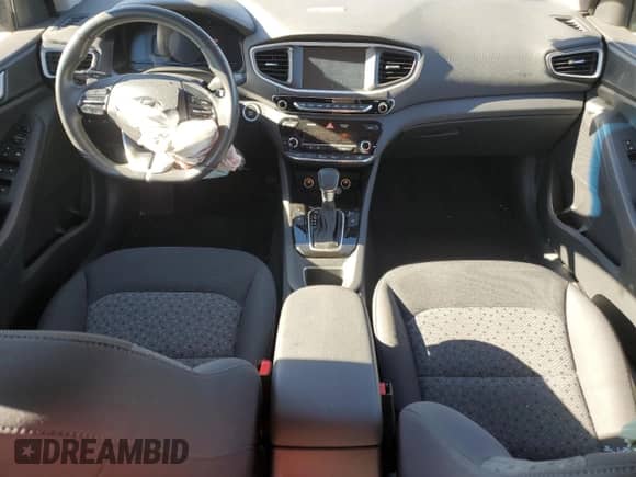 2018 Hyundai Ioniq SEL с VIN KMHC75LC4JU084485, выставлен на аукционе Copart как лот 89862055 с пробегом 77 239 миль миль и Списание • Salvage title. История ставок и продаж доступна на DreamBid. Изображение 8.