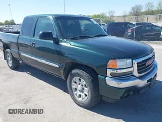 ✅ 2005 GMC Sierra 1500 SLE • VIN: 1GTEK19BX5E341135 • Lot: 42220266. Listed on IAAI with 172,451 mi. Free auction sales archive from the USA and detailed vehicle history report at DreamBid. Image 1.