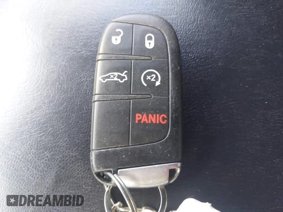 ✅ 2021 Chrysler 300 S • VIN: 2C3CCABG7MH506967 • Lot: 42991063. Listed on IAAI with 83,196 mi. Free auction sales archive from the USA and detailed vehicle history report at DreamBid. Image 11.