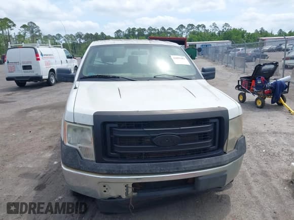 ✅ 2013 Ford F-150 XL • VIN: 1FTMF1CF0DFB49260 • Лот: 42093483. Опубликован ранее на IAAI с пробегом 169 287 миль. Бесплатный доступ к архиву аукционных продаж из США и подробный отчёт об истории автомобиля на DreamBid. Изображение 12.