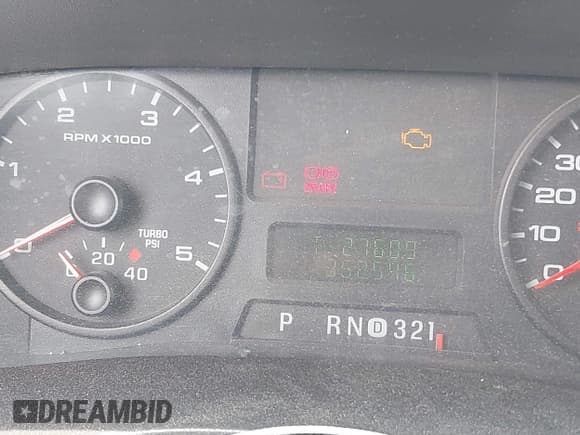 ✅ 2006 Ford F-250 XL • VIN: 1FTSW21P26EA72991 • Лот: 42433003. Опубликован ранее на IAAI с пробегом 352 546 миль. Бесплатный доступ к архиву аукционных продаж из США и подробный отчёт об истории автомобиля на DreamBid. Изображение 7.