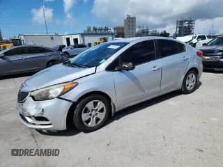 ✅ 2015 Kia Forte LX • VIN: KNAFK4A63F5349595 • Lot: 82332005. Wystawiony na Copart z przebiegiem 146 746 mil. Bezpłatny archiwum sprzedaży aukcyjnych z USA i szczegółowy raport historii pojazdu na DreamBid. Zdjęcie 1.