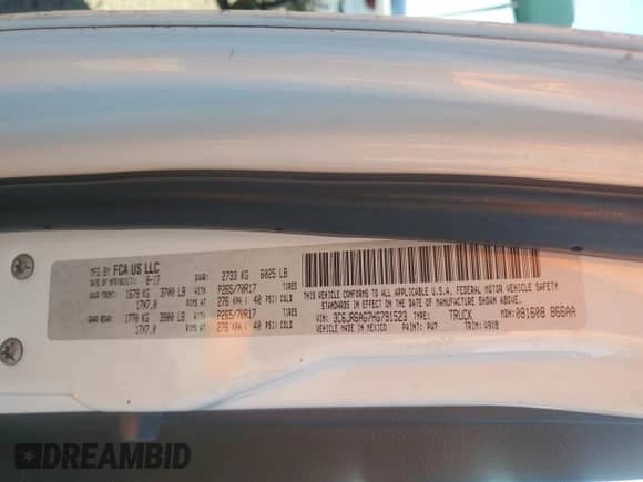 2017 Ram 1500 Tradesman z VIN 3C6JR6AG7HG791523, wystawiony jako Copart lot #71866985 z przebiegiem 182 795 mil mil oraz Szkoda całkowita • Salvage title. Historia ofert i sprzedaży dostępna na DreamBid. Obrazek 12.
