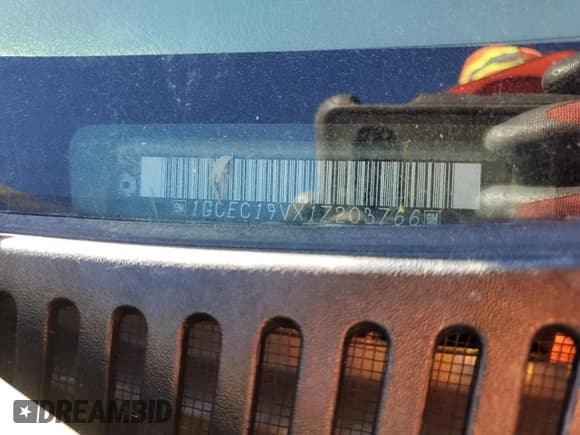 ✅ 2001 Chevrolet Silverado 1500 LS • VIN: 1GCEC19VX1Z203766 • Lot: 85177835. Listed on Copart with Not provided. Free auction sales archive from the USA and detailed vehicle history report at DreamBid. Image 12.