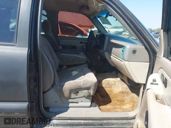 2002 Chevrolet Tahoe LS с VIN 1GNEC13Z02R285446, выставлен на аукционе IAAI как лот 43327625 с пробегом 191 134 миль миль и . История ставок и продаж доступна на DreamBid. Изображение 5.