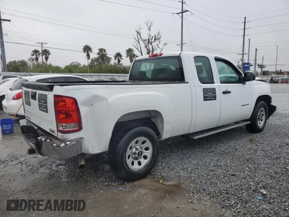 ✅ 2013 GMC Sierra 1500 • VIN: 1GTR1TEA0DZ212549 • Lot: 85760464. Wystawiony na Copart z przebiegiem 92 298 mil. Bezpłatny archiwum sprzedaży aukcyjnych z USA i szczegółowy raport historii pojazdu na DreamBid. Zdjęcie 3.