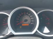 ✅ 2009 Toyota Tacoma • VIN: 3TMLU42N29M033870 • Lot: 43712554. Wystawiony na IAAI z przebiegiem 112 096 mil. Bezpłatny archiwum sprzedaży aukcyjnych z USA i szczegółowy raport historii pojazdu na DreamBid. Zdjęcie 7.