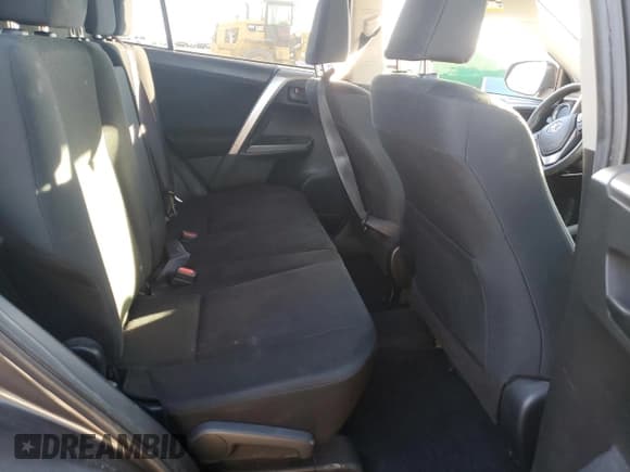 ✅ 2018 Toyota RAV4 LE • VIN: JTMBFREV0JJ739588 • Lot: 85723775. Listed on Copart with 123,603 mi. Free auction sales archive from the USA and detailed vehicle history report at DreamBid. Image 11.