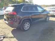 ✅ 2016 Jeep Cherokee Latitude • VIN: 1C4PJMCS5GW175951 • Lot: 43392421. Wystawiony na IAAI z przebiegiem 73 136 mil. Bezpłatny archiwum sprzedaży aukcyjnych z USA i szczegółowy raport historii pojazdu na DreamBid. Zdjęcie 4.