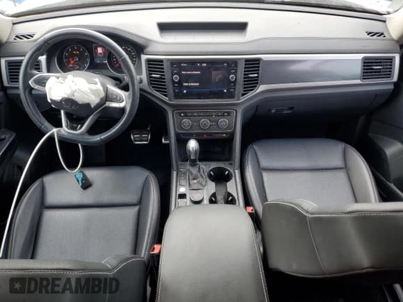 ✅ 2021 Volkswagen Atlas SE • VIN: 1V2RR2CA6MC530974 • Lot: 67839725. Listed on Copart with 59,043 mi. Free auction sales archive from the USA and detailed vehicle history report at DreamBid. Image 8.