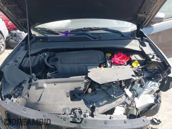 ✅ 2019 Jeep Compass Latitude • VIN: 3C4NJCBBXKT614708 • Lot: 42547071. Listed on IAAI with 70,740 mi. Free auction sales archive from the USA and detailed vehicle history report at DreamBid. Image 10.