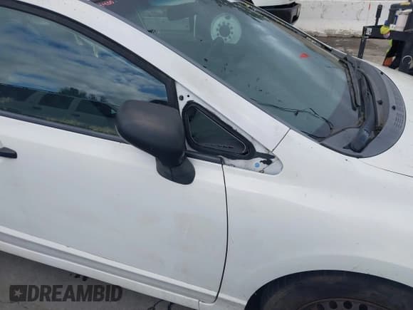 ✅ 2009 Honda Civic DX-VP • VIN: 2HGFA16399H353295 • Лот: 43732847. Опубликован ранее на IAAI с пробегом 80 156 миль. Бесплатный доступ к архиву аукционных продаж из США и подробный отчёт об истории автомобиля на DreamBid. Изображение 6.