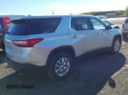 ✅ 2018 Chevrolet Traverse LS • VIN: 1GNERFKW4JJ261313 • Lot: 43489045. Wystawiony na IAAI z przebiegiem 65 355 mil. Bezpłatny archiwum sprzedaży aukcyjnych z USA i szczegółowy raport historii pojazdu na DreamBid. Zdjęcie 4.