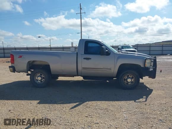 ✅ 2007 Chevrolet Silverado 2500HD 1LT • VIN: 1GCHK24K07E550025 • Лот: 42424089. Опубликован ранее на IAAI с пробегом 262 722 миль. Бесплатный доступ к архиву аукционных продаж из США и подробный отчёт об истории автомобиля на DreamBid. Изображение 13.