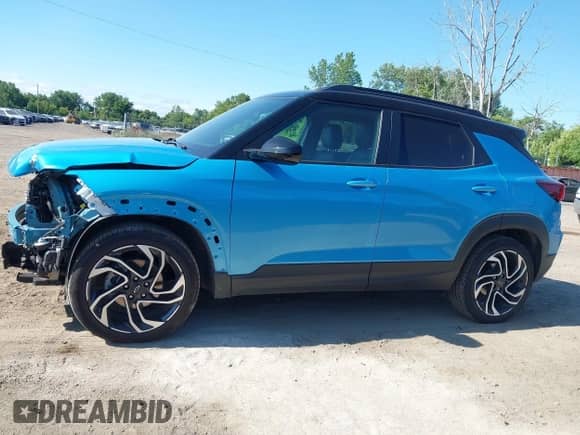 2025 Chevrolet TrailBlazer RS с VIN KL79MUSLXSB011909, выставлен на аукционе IAAI как лот 42779425 с пробегом 22 708 миль миль и . История ставок и продаж доступна на DreamBid. Изображение 14.