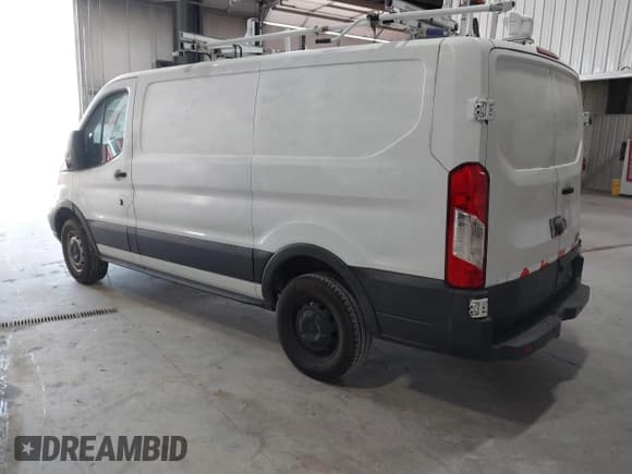 ✅ 2015 Ford Transit Cargo • VIN: 1FTNR1ZM2FKA55134 • Лот: 42193601. Опубликован ранее на IAAI с пробегом 96 231 миль. Бесплатный доступ к архиву аукционных продаж из США и подробный отчёт об истории автомобиля на DreamBid. Изображение 3.
