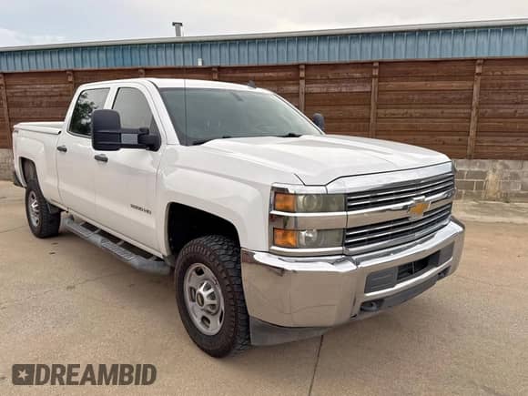 2015 Chevrolet Silverado 2500HD Work Truck с VIN 1GC1KUEG0FF185345, выставлен на аукционе Copart как лот 58501835 с пробегом 194 581 миль миль и Чистый • Clean title. История ставок и продаж доступна на DreamBid. Изображение 1.