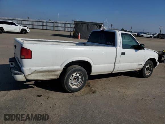 ✅ 2000 Chevrolet S-10 LS • VIN: 1GCCS14W8YK222863 • Лот: 87249414. Опубликован ранее на Copart с пробегом 217 295 миль. Бесплатный доступ к архиву аукционных продаж из США и подробный отчёт об истории автомобиля на DreamBid. Изображение 3.
