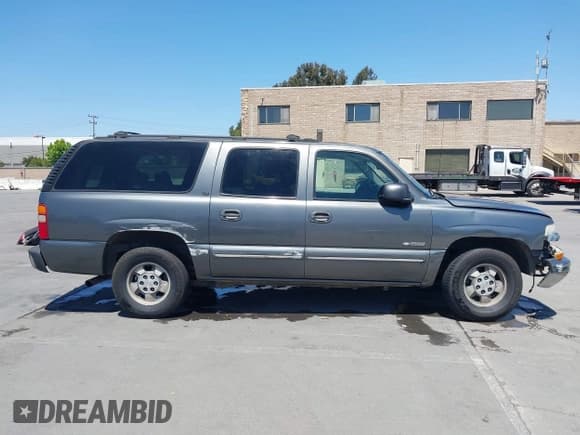 ✅ 2000 Chevrolet Suburban LS • VIN: 3GNFK16T3YG150971 • Лот: 42333901. Опубликован ранее на IAAI с пробегом 221 712 миль. Бесплатный доступ к архиву аукционных продаж из США и подробный отчёт об истории автомобиля на DreamBid. Изображение 13.