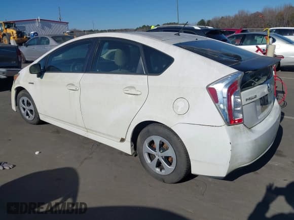 ✅ 2015 Toyota Prius Three • VIN: JTDKN3DU1F1911160 • Lot: 43815426. Listed on IAAI with 234,799 mi. Free auction sales archive from the USA and detailed vehicle history report at DreamBid. Image 3.