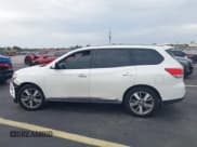 ✅ 2015 Nissan Pathfinder SV • VIN: 5N1AR2MN3FC618069 • Лот: 43647852. Опубликован ранее на IAAI с пробегом 261 349 миль. Бесплатный доступ к архиву аукционных продаж из США и подробный отчёт об истории автомобиля на DreamBid. Изображение 14.