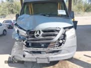 ✅ 2021 Mercedes-Benz Sprinter • VIN: W1Y4EBVY0MT069655 • Lot: 43129054. Wystawiony na IAAI z przebiegiem 70 473 mil. Bezpłatny archiwum sprzedaży aukcyjnych z USA i szczegółowy raport historii pojazdu na DreamBid. Zdjęcie 6.